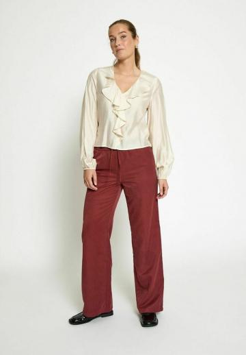 Атласная блузка