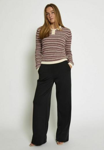 Пуловер с воротником поло