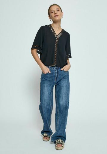 Кружевная блузка