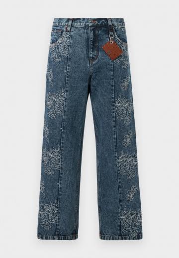 Свободные джинсы