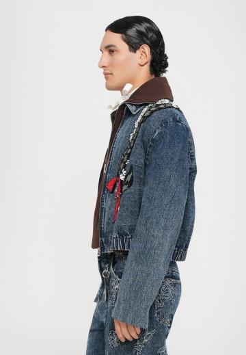 Джинсовая куртка