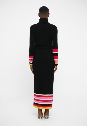 Вязаное платье