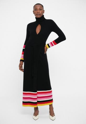 Вязаное платье