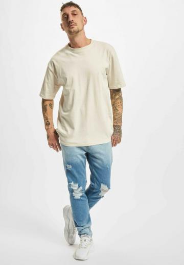 Узкие джинсы