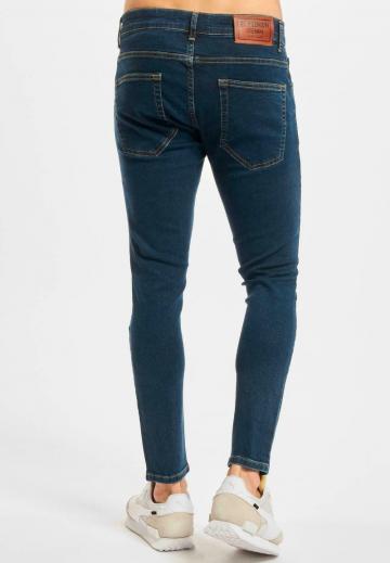 Узкие джинсы