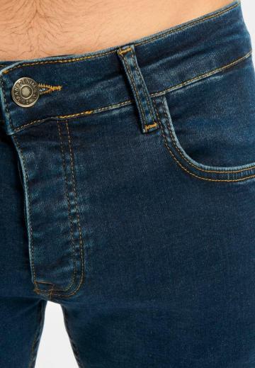 Узкие джинсы