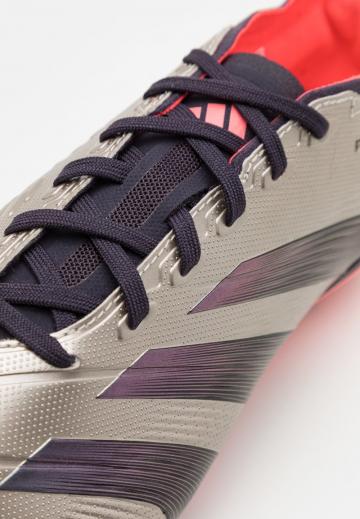 Футбольные бутсы