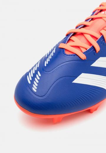 Футбольные бутсы