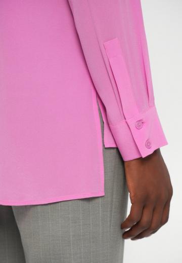 Атласная блузка