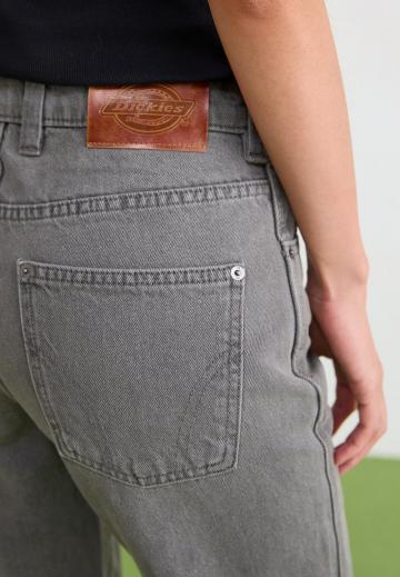 Клешеные брюки