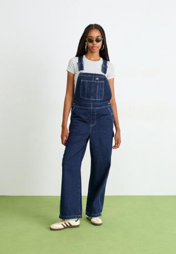 Джинсовый комбинезон