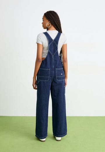 Джинсовый комбинезон