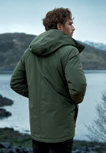 Зимняя куртка