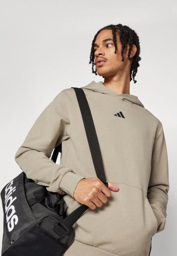 Спортивная кофта