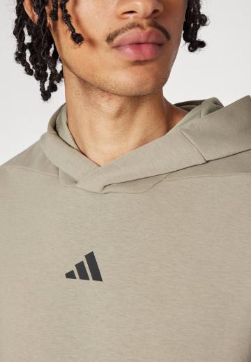 Спортивная кофта