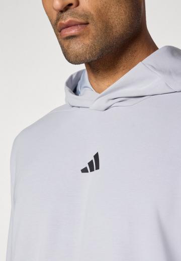 Спортивная кофта