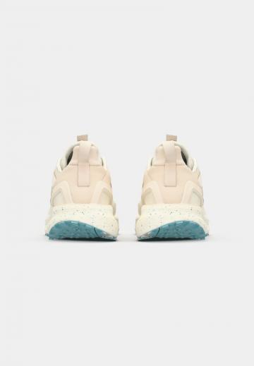 Беговые кроссовки