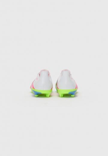 Футбольные бутсы