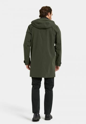 Короткое пальто