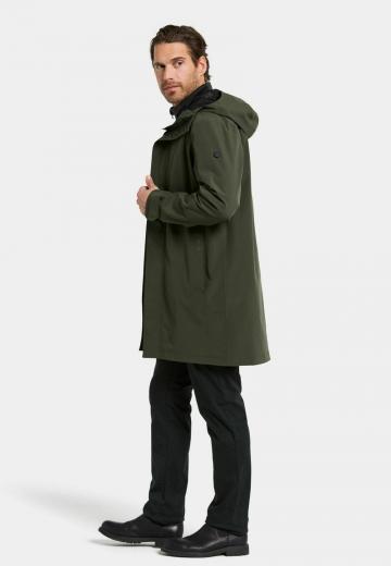 Короткое пальто