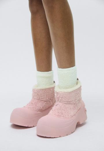 Полусапожки на высоком каблуке