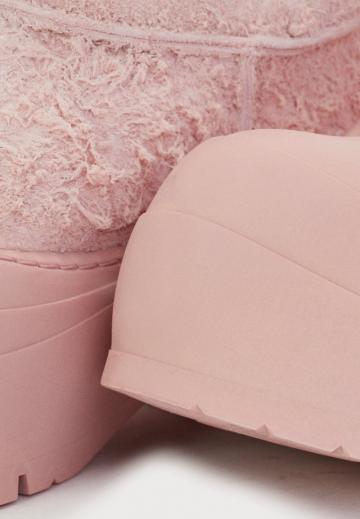 Полусапожки на высоком каблуке