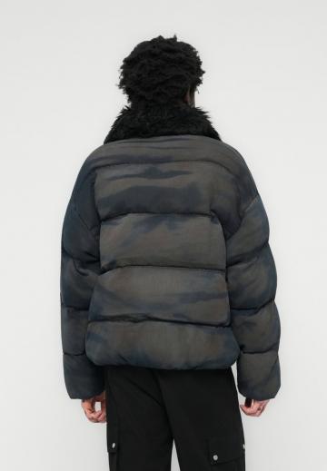 Зимняя куртка