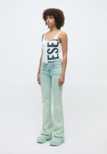 Клешеные брюки