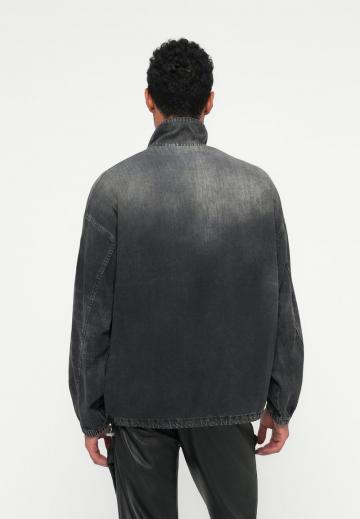 Джинсовая куртка