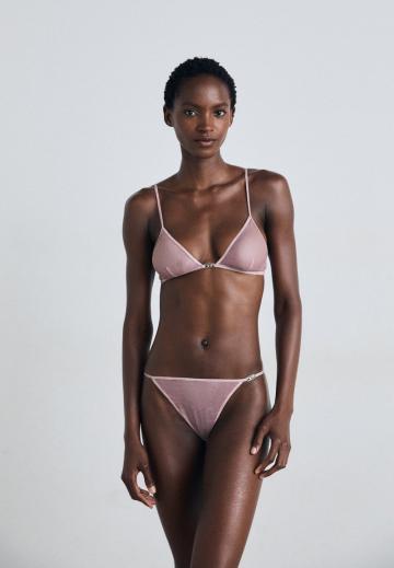 Бюстгальтер