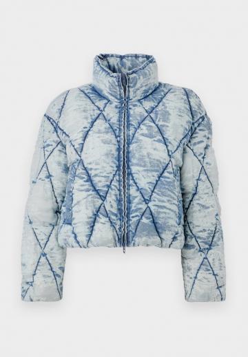 Зимняя куртка