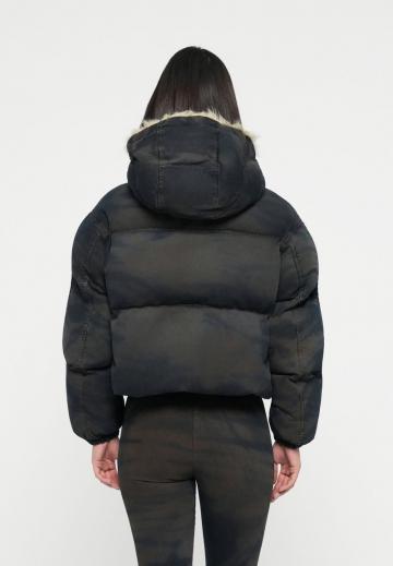 Зимняя куртка