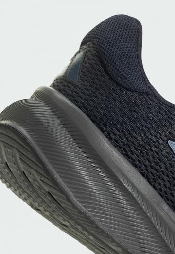 Тренировочные кроссовки