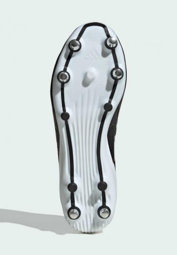 Футбольные бутсы