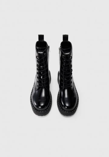 Ботинки на шнуровке