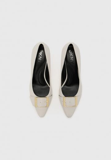 Туфли на высоком каблуке