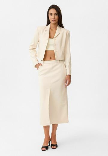 Короткий блейзер