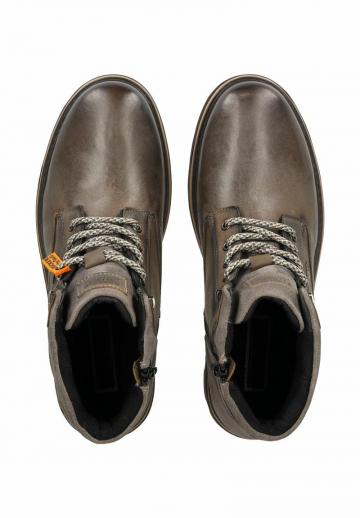 Ботинки на шнуровке