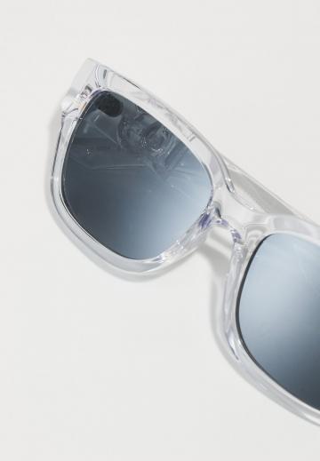 Солнечные очки