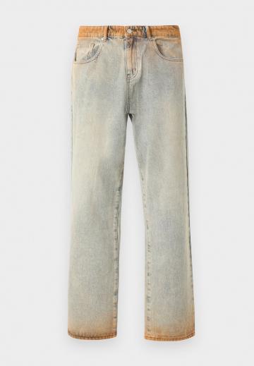 Свободные джинсы