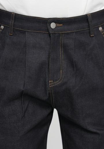 Свободные джинсы