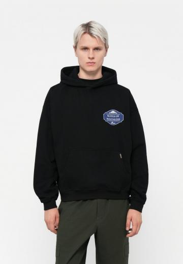 Пуловер с капюшоном