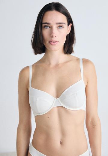 Бюстгальтер