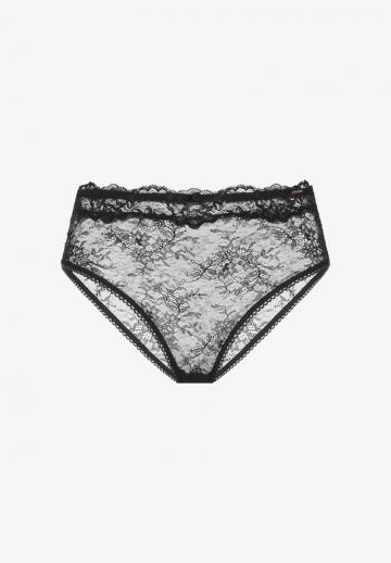 Трусы на бедрах