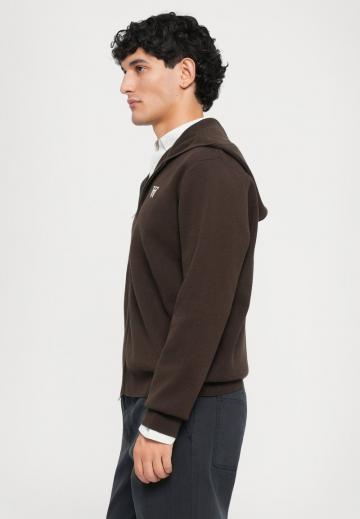 Вязаная кофта