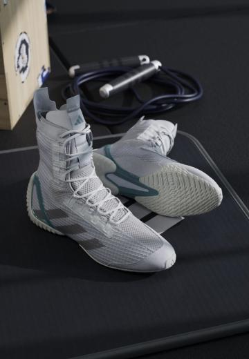 Тренировочные кроссовки