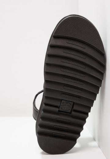 Босоножки на платформе