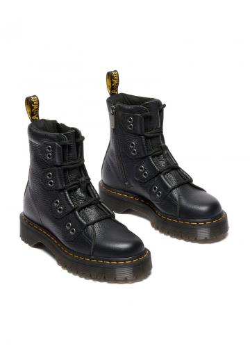 Ботинки на шнуровке