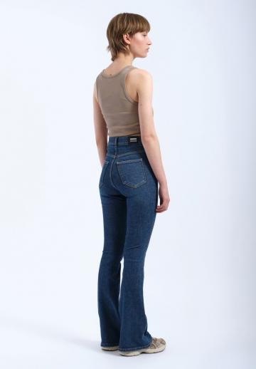 Клешеные брюки