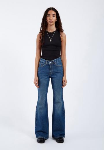 Клешеные брюки